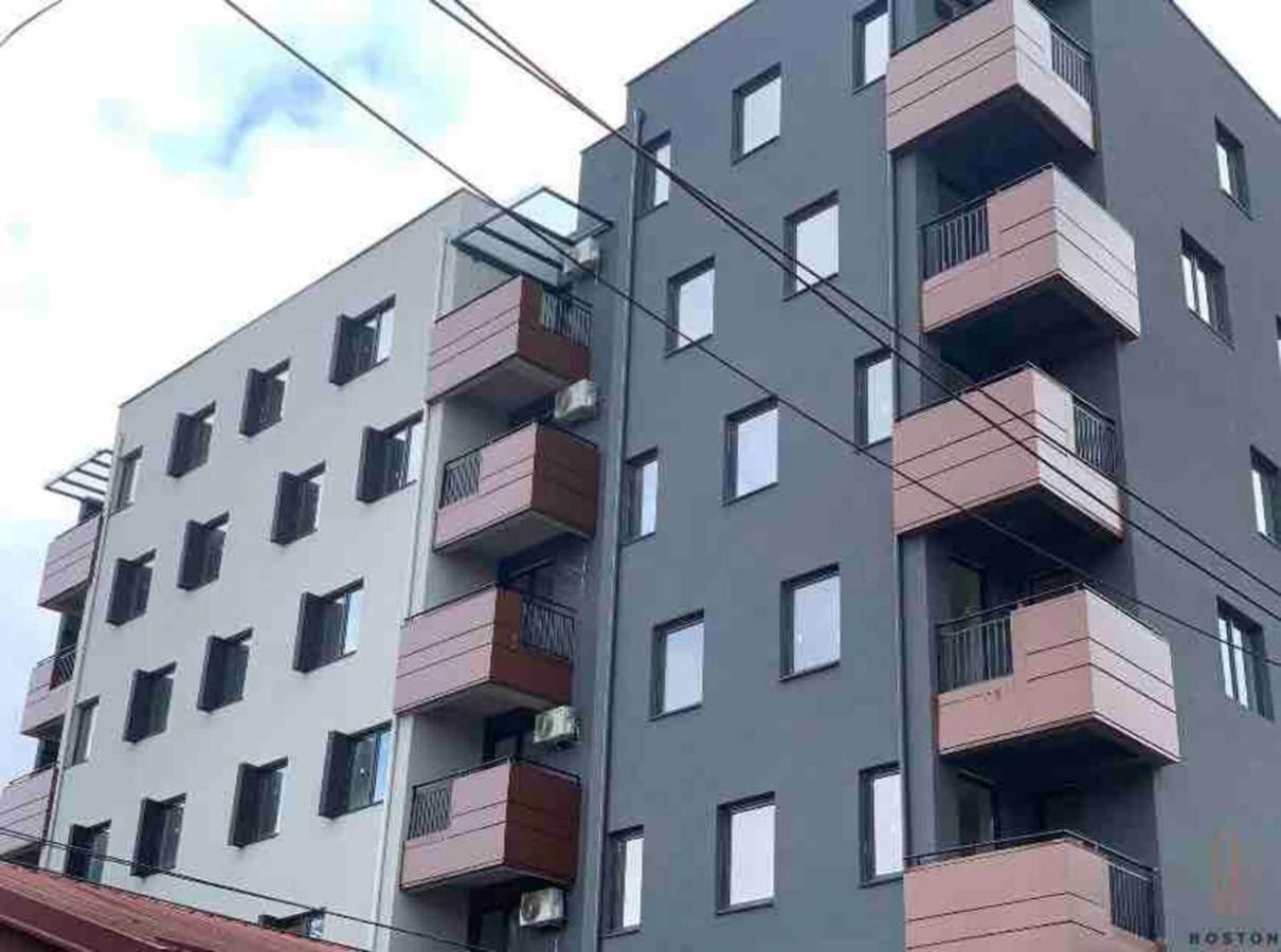 Ira'S 2 Bedroom Central Place With Private Parking Skopje Extérieur photo